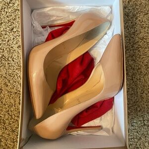 Christian Louboutin Pigalle Follies 100mm Nude Patent. Size 38.5.